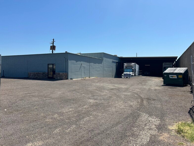 4239 N 40th Ave, Phoenix, AZ à louer - Photo de l’immeuble – Image 2 sur 60