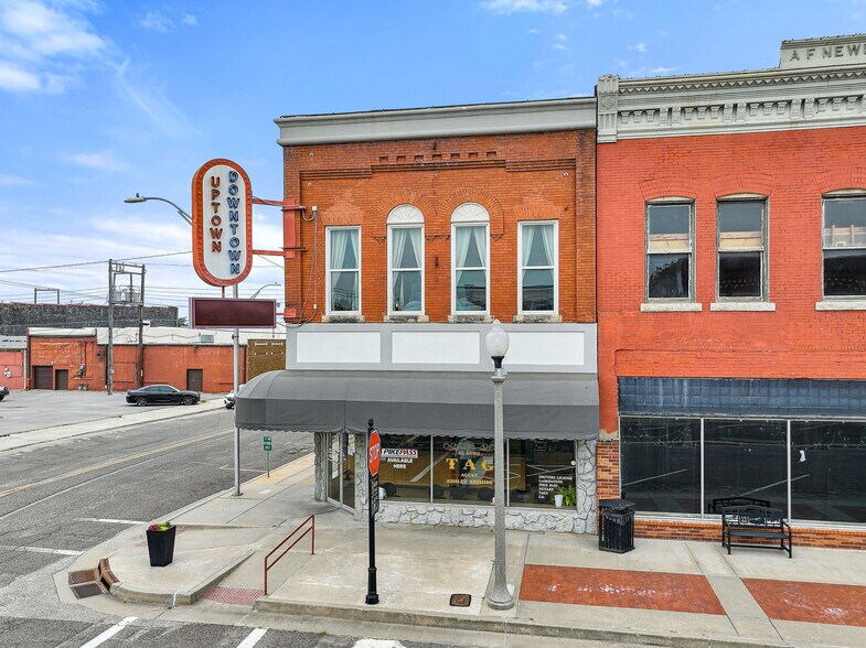 120 S Rock Island Ave, El Reno, OK à louer - Photo de l’immeuble – Image 1 sur 59