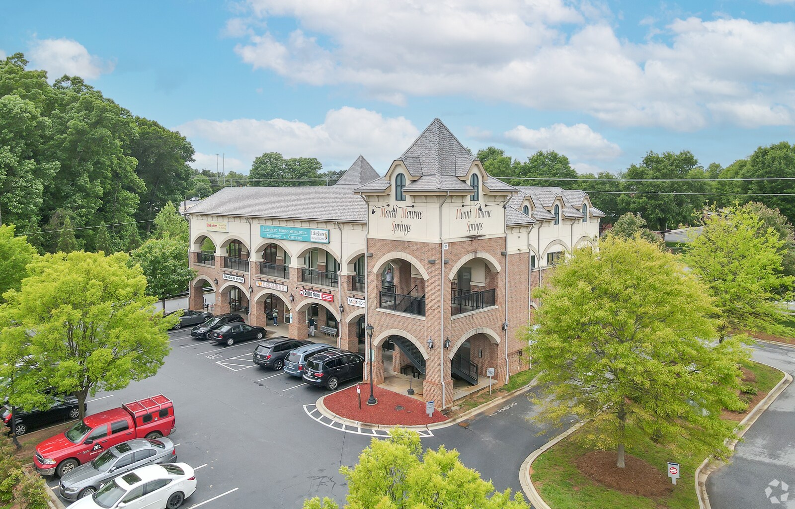 235 Medical Park Rd, Mooresville, NC à louer Photo principale– Image 1 sur 3