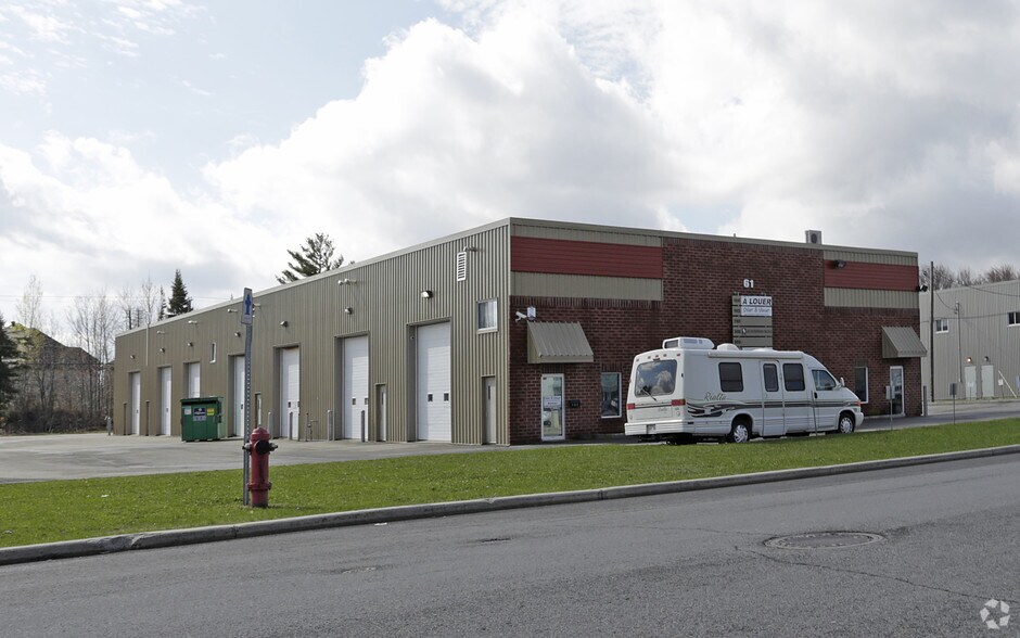61 Rue Gaston-Dumoulin, Blainville, QC à vendre - Photo de l’immeuble – Image 2 sur 2