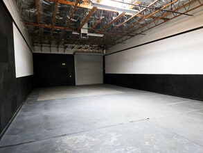 77750 Country Club Dr, Palm Desert, CA à louer Photo intérieure– Image 2 sur 4