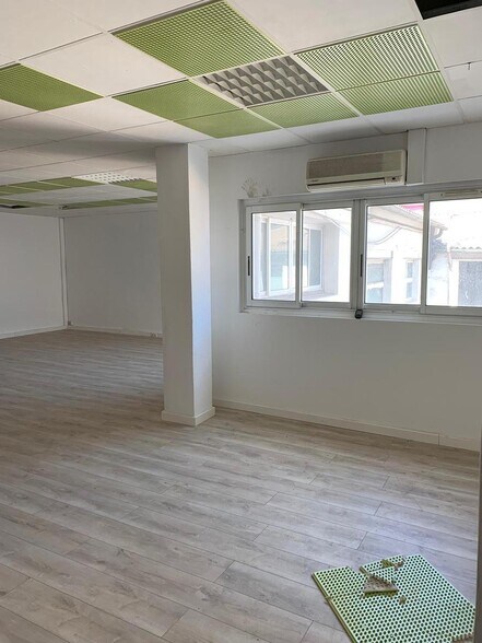 Bureau dans Marseille à louer - Photo de l’immeuble – Image 2 sur 9