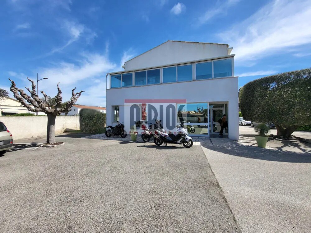 Bureau dans Sanary-sur-Mer à vendre Photo de l’immeuble– Image 1 sur 13