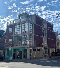 492 Parliament St, Toronto, ON à louer Photo de l’immeuble– Image 2 sur 9