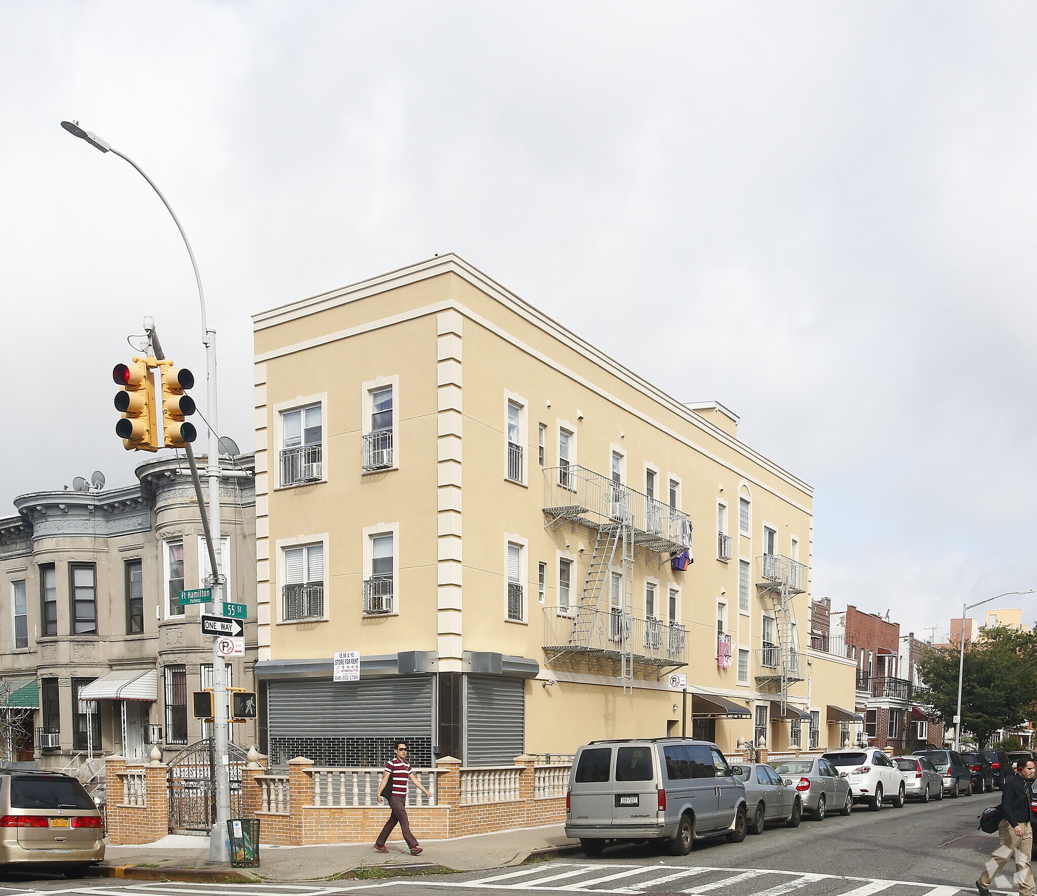 5502 Fort Hamilton Pky, Brooklyn, NY à louer Photo principale– Image 1 sur 9