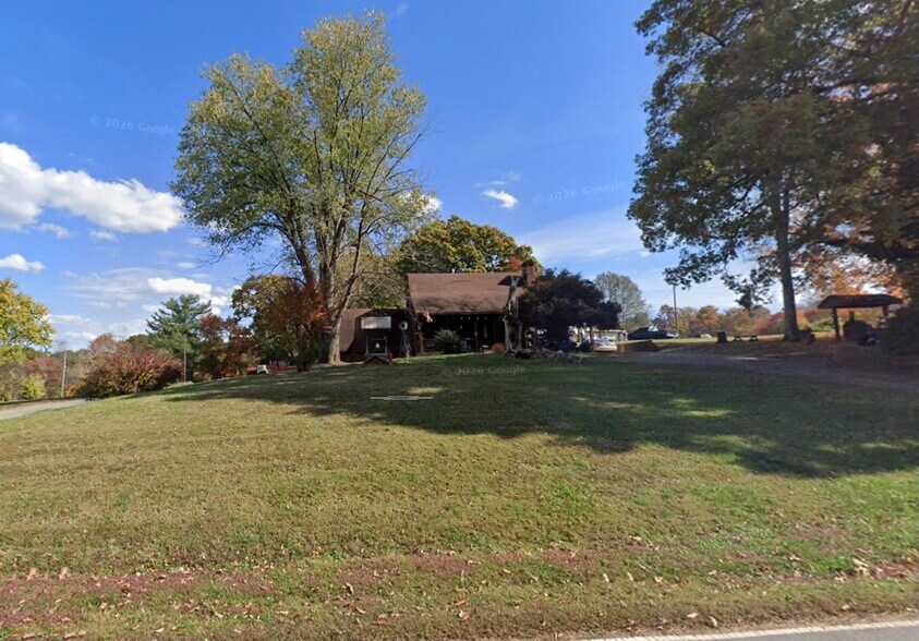 6885 Doral Dr, Tobaccoville, NC à vendre - Photo de l’immeuble – Image 3 sur 4