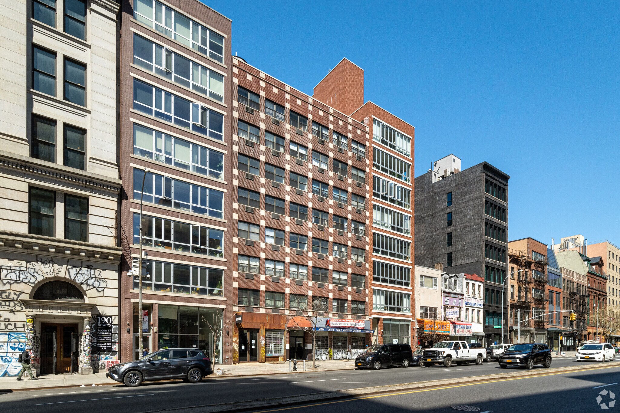 198-200 Bowery, New York, NY à louer Photo de l’immeuble– Image 1 sur 7