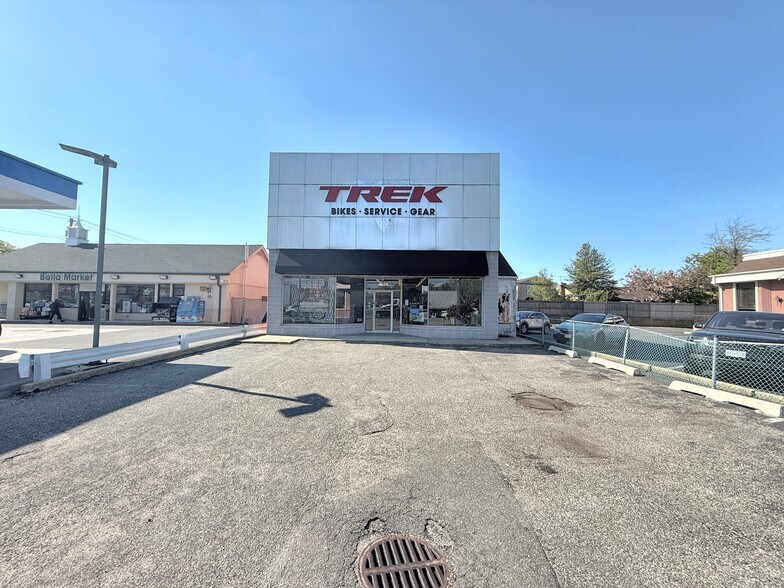 4828 Sunrise Hwy, Massapequa Park, NY à louer - Photo de l’immeuble – Image 2 sur 12