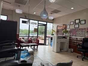 4300 N Quinlan Park Rd, Austin, TX à louer Photo intérieure– Image 2 sur 6