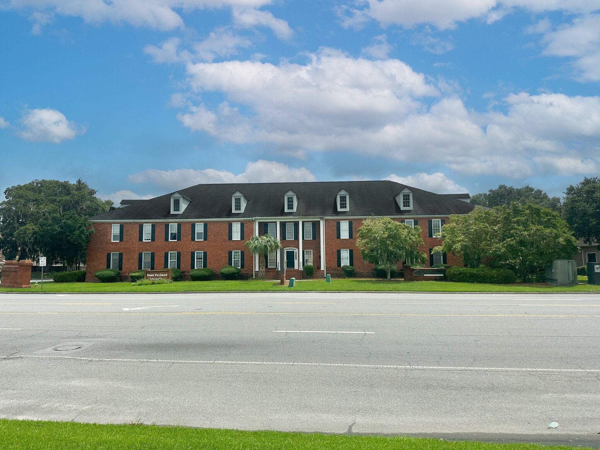 7130 Hodgson Memorial Dr, Savannah, GA à louer Photo intérieure– Image 1 sur 3