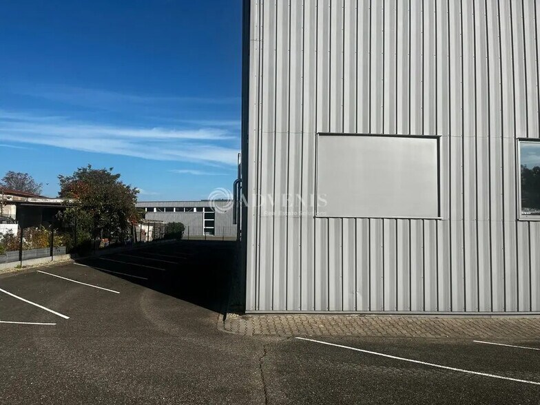 Local d’activités dans Ernolsheim-Bruche à louer - Photo de l’immeuble – Image 3 sur 8