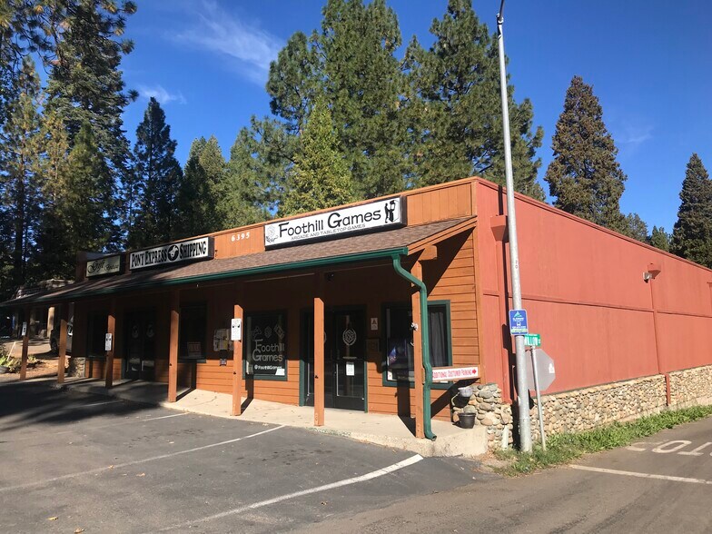 6395 Pony Express Trl, Pollock Pines, CA à vendre - Photo de l’immeuble – Image 2 sur 8