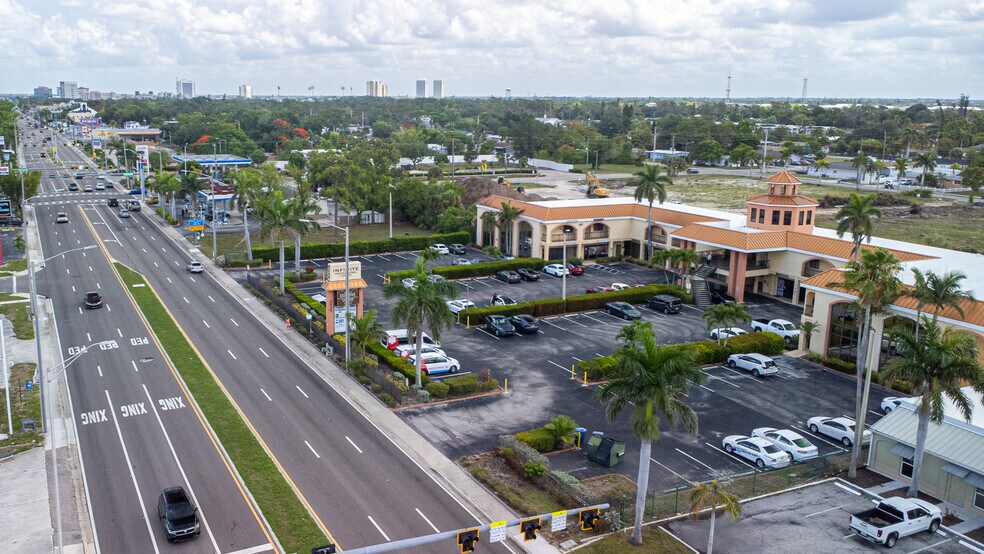 3049 Cleveland Ave, Fort Myers, FL à vendre - Photo de l’immeuble – Image 3 sur 30