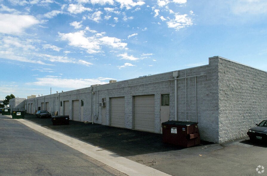 7800 E Iliff Ave, Denver, CO à louer - Photo de l’immeuble – Image 2 sur 8