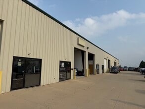 181 Commercial Dr, Yorkville, IL à louer Photo intérieure– Image 2 sur 5