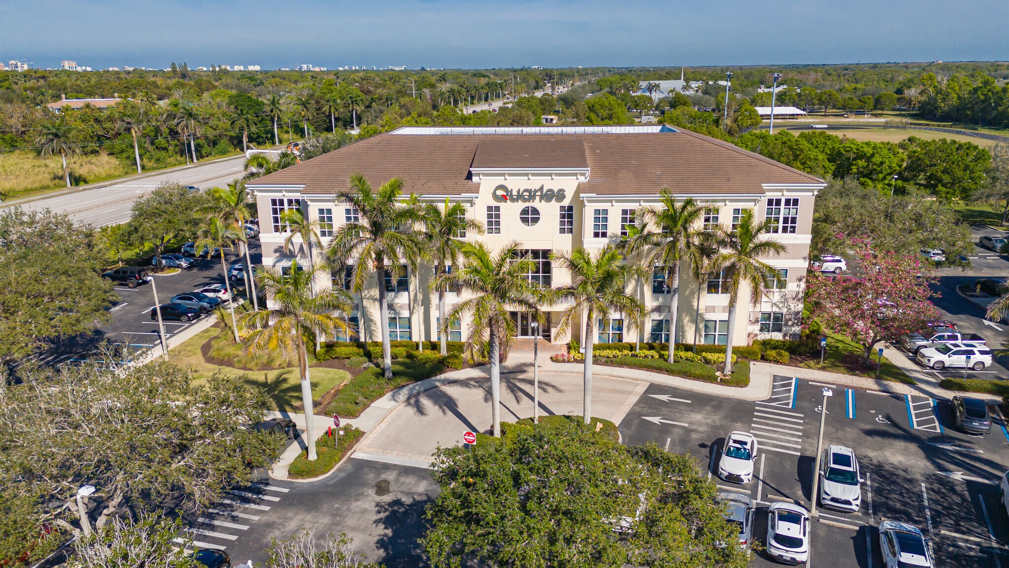 1395 Panther Ln, Naples, FL à louer Photo intérieure– Image 1 sur 2
