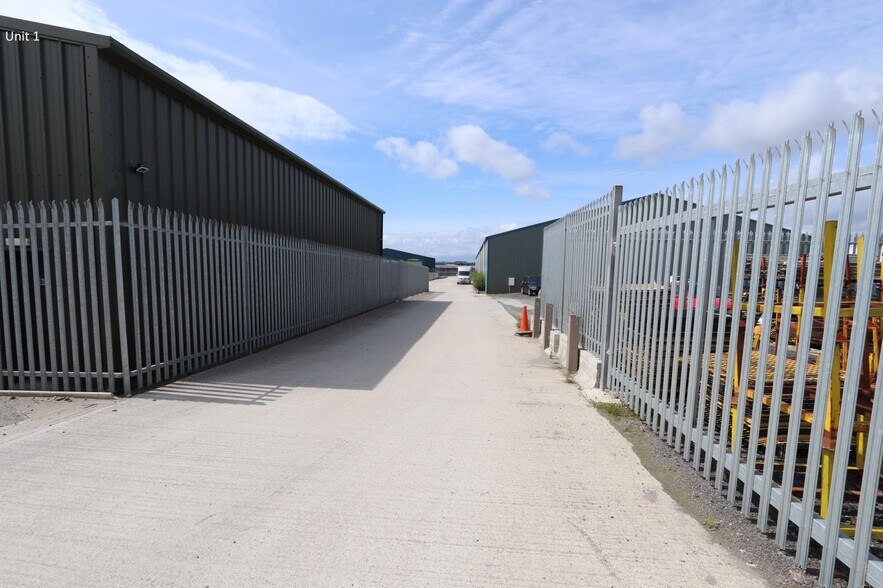 Scarne Industrial Estate, Launceston à louer - Photo de l’immeuble – Image 2 sur 6