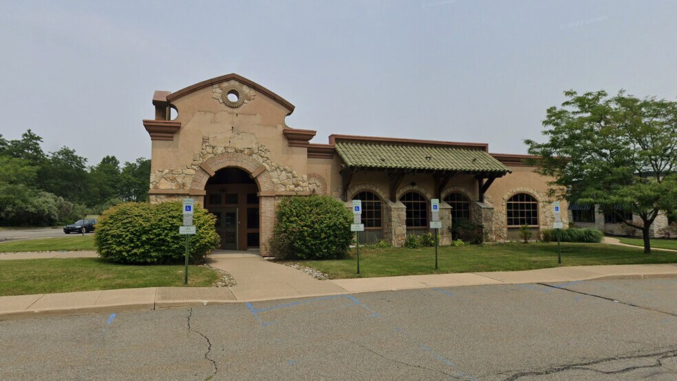 51 International Dr S, Flanders, NJ à vendre - Photo de l’immeuble – Image 1 sur 9