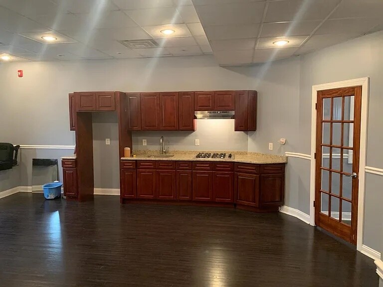 485 18th Ave, Newark, NJ à vendre - Photo de l’immeuble – Image 3 sur 4