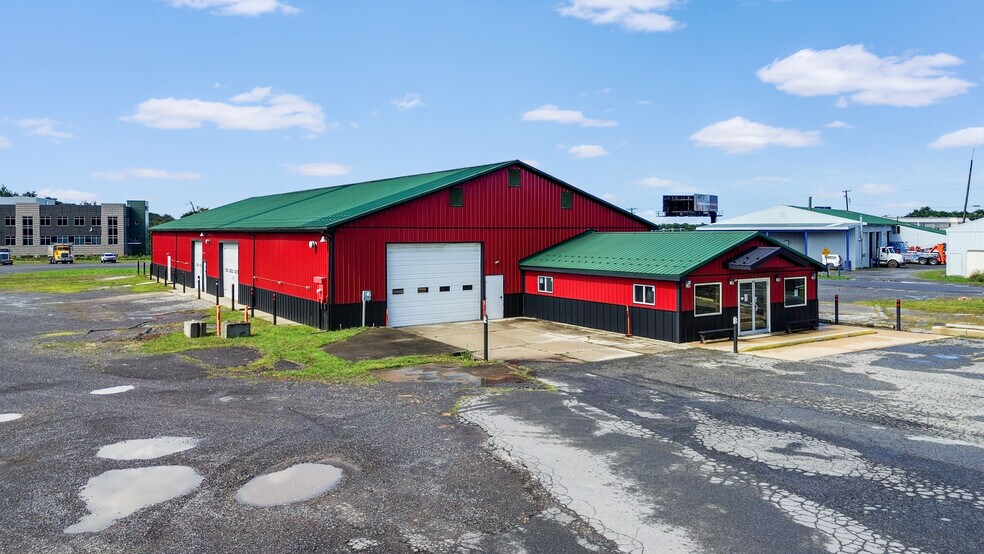 131 Mini Mall Rd, Ebensburg, PA à louer - Photo de l’immeuble – Image 2 sur 36