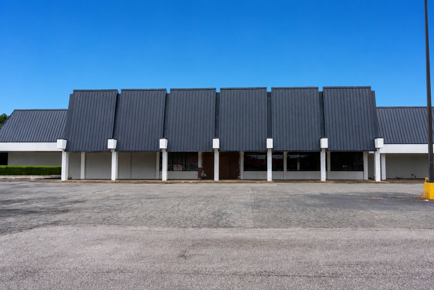 2449-2475 US-117 S, Goldsboro, NC à louer - Photo de l’immeuble – Image 2 sur 5