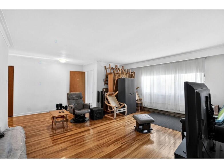 417 - 425 76e Ave, Lasalle, QC à vendre - Photo intérieure – Image 3 sur 9
