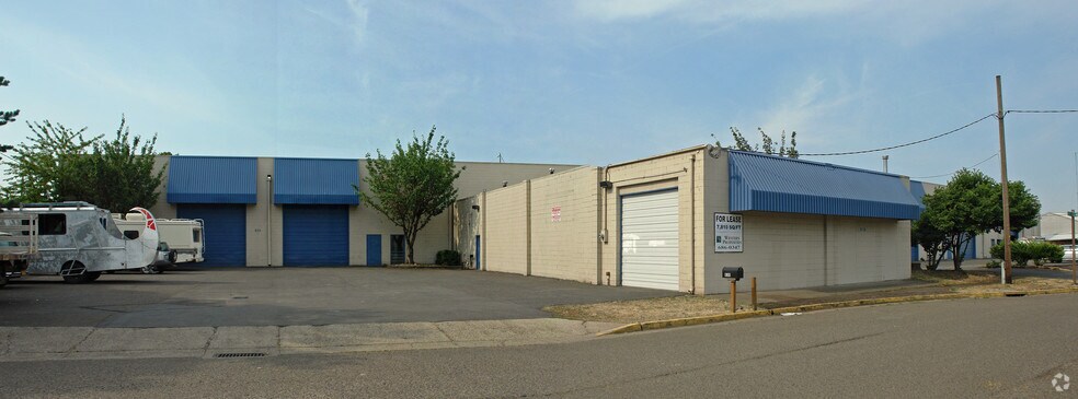 830-870 W 2nd Ave, Eugene, OR à louer - Photo de l’immeuble – Image 1 sur 3