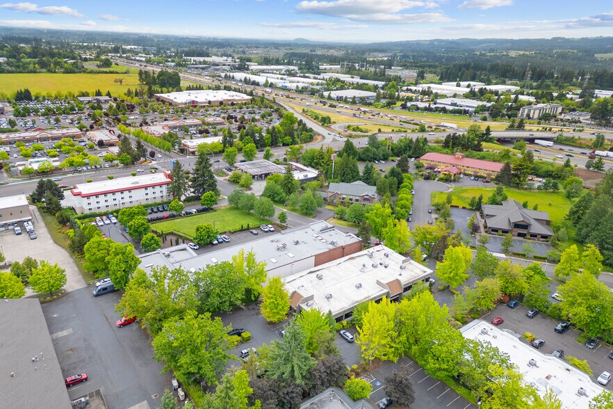 25260 SW Parkway Ave, Wilsonville, OR à louer - Photo de l’immeuble – Image 3 sur 6