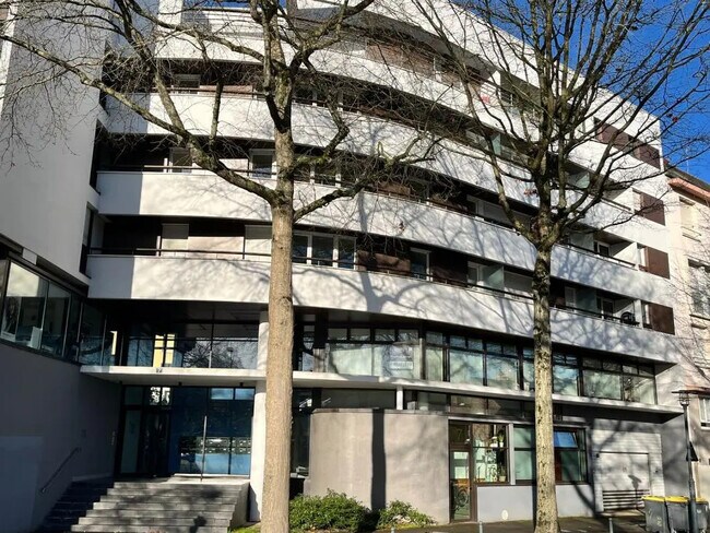 Plus de détails pour Bureau à vendre