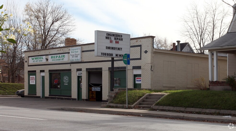 2229 E New York St, Indianapolis, IN à louer - Photo de l’immeuble – Image 2 sur 2