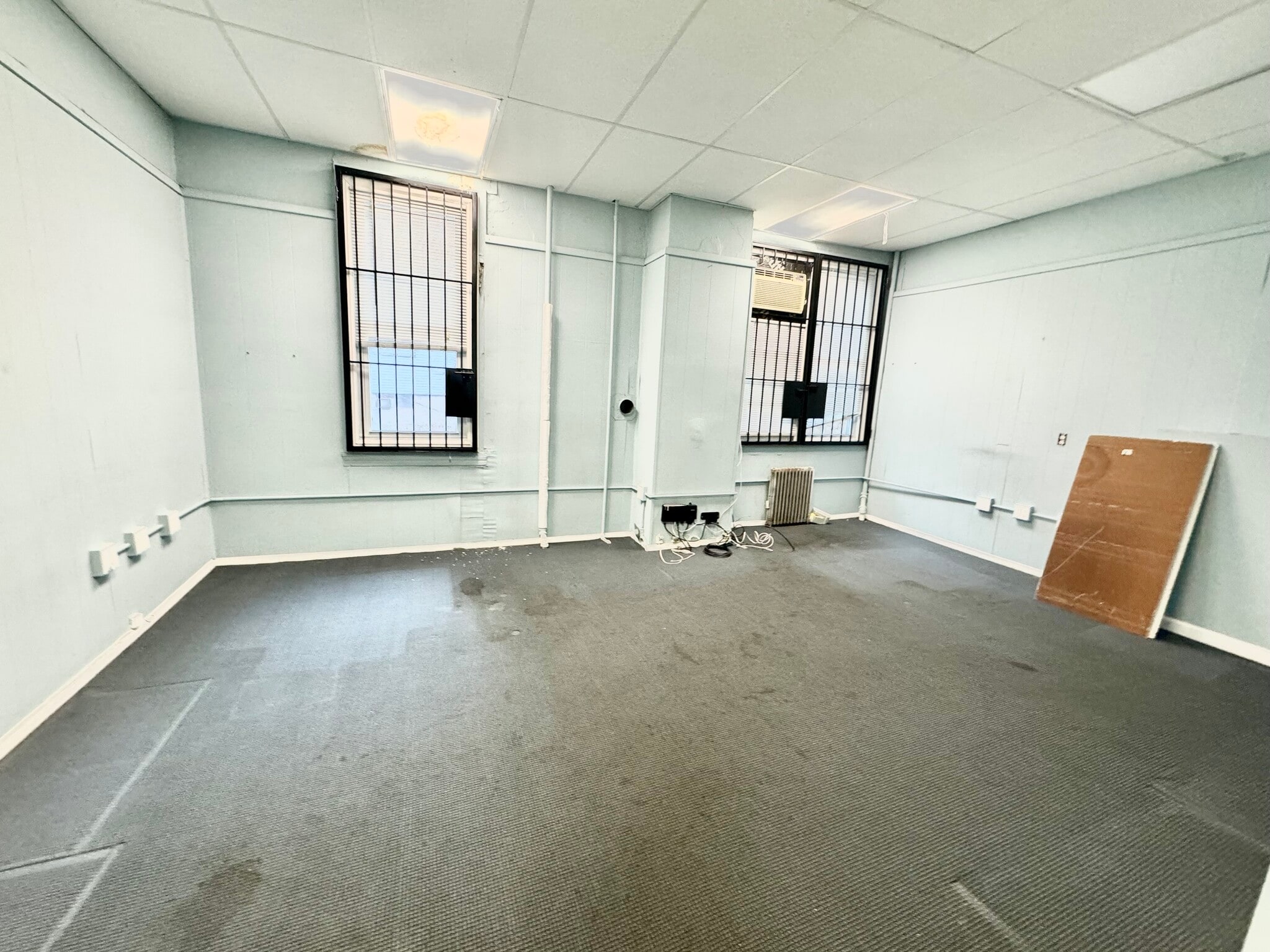 3134 14th St, Long Island City, NY à louer Photo de l’immeuble– Image 1 sur 7