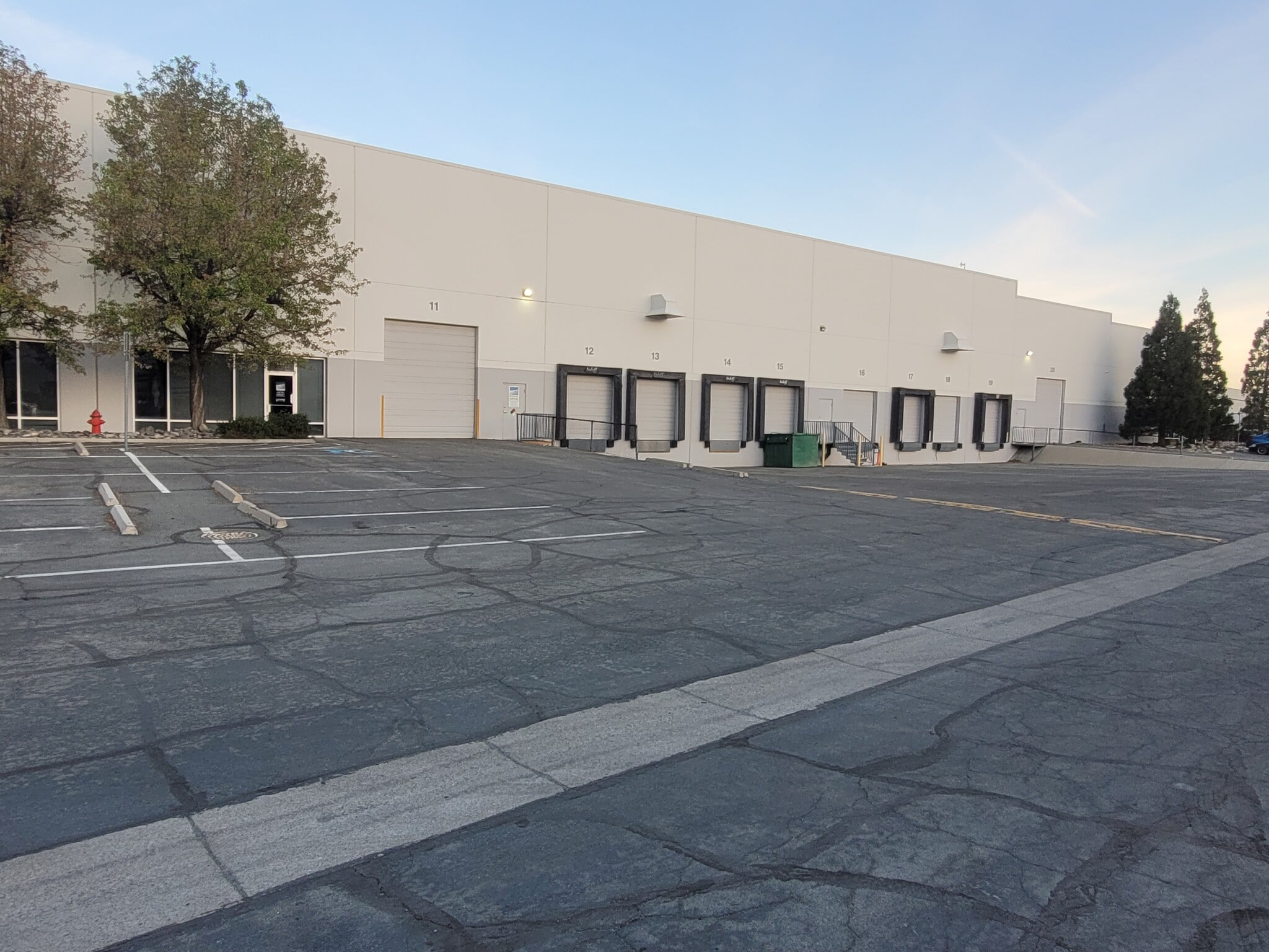 1802 Brierley Way, Sparks, NV à louer Photo de l’immeuble– Image 1 sur 4