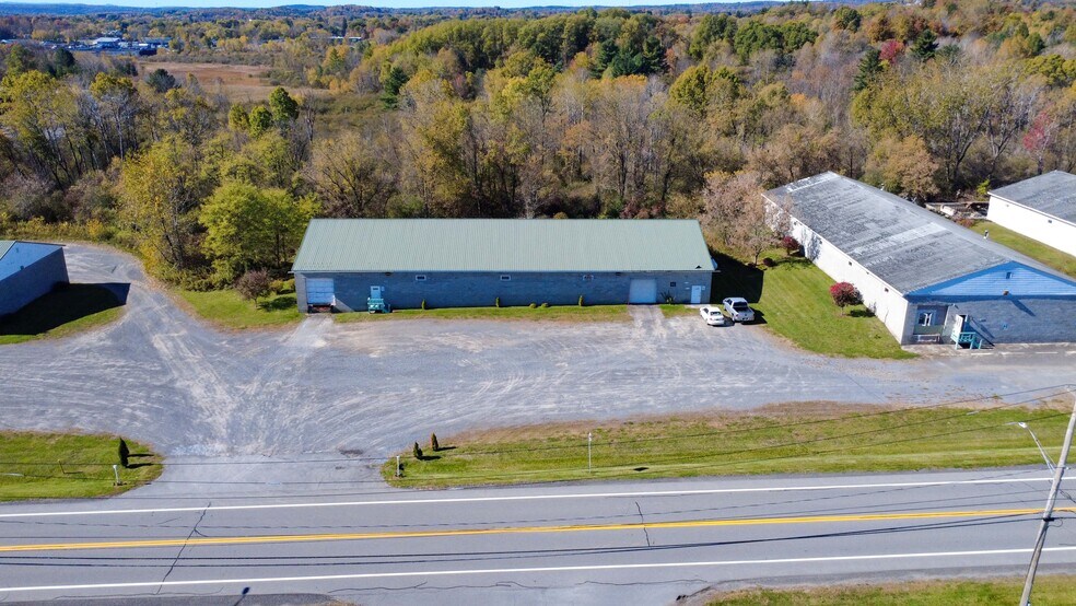 204 Harrison St, Gloversville, NY à vendre - Photo de l’immeuble – Image 2 sur 9