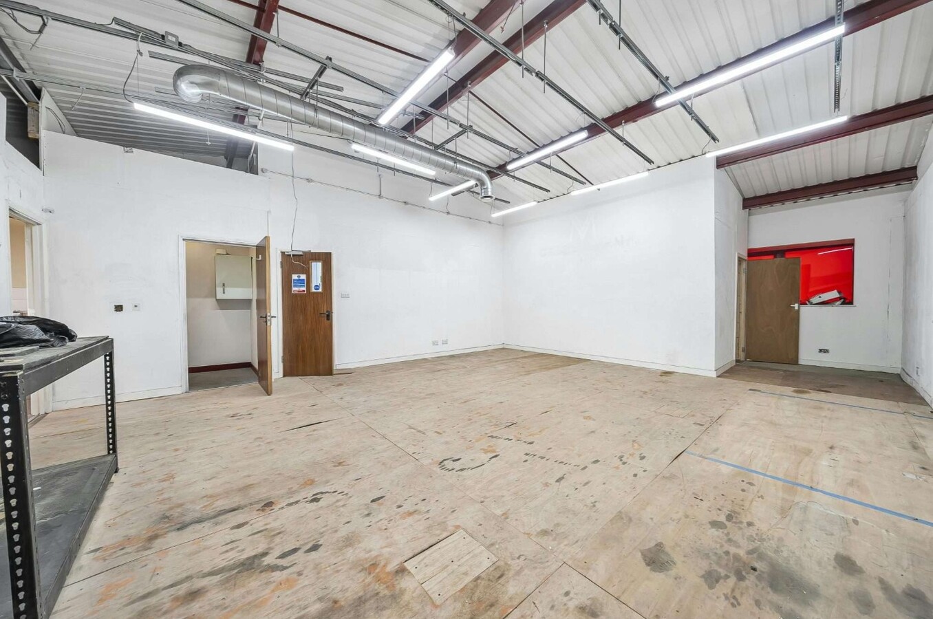 13 Metro Business Centre, Londres, LND - Lot 13 -  - Photo intérieure - Image 1 of 8