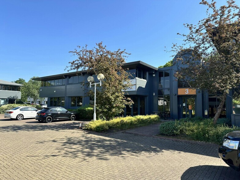 Unit 3 & 4, The Pavilions, Ruscombe Business Park, Knowl Hill à louer - Photo de l’immeuble – Image 2 sur 9