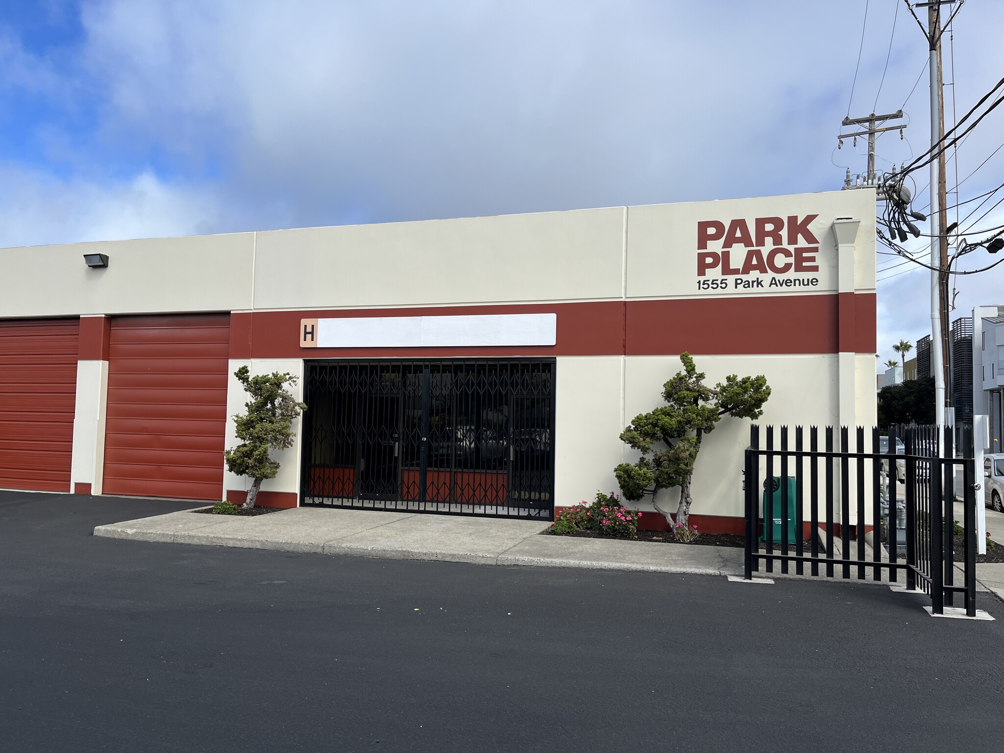 1555 Park Ave, Emeryville, CA à louer Photo de l’immeuble– Image 1 sur 6