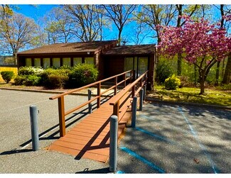 Plus de détails pour 43 Radio Ave, Miller Place, NY - Bureau/Médical à louer