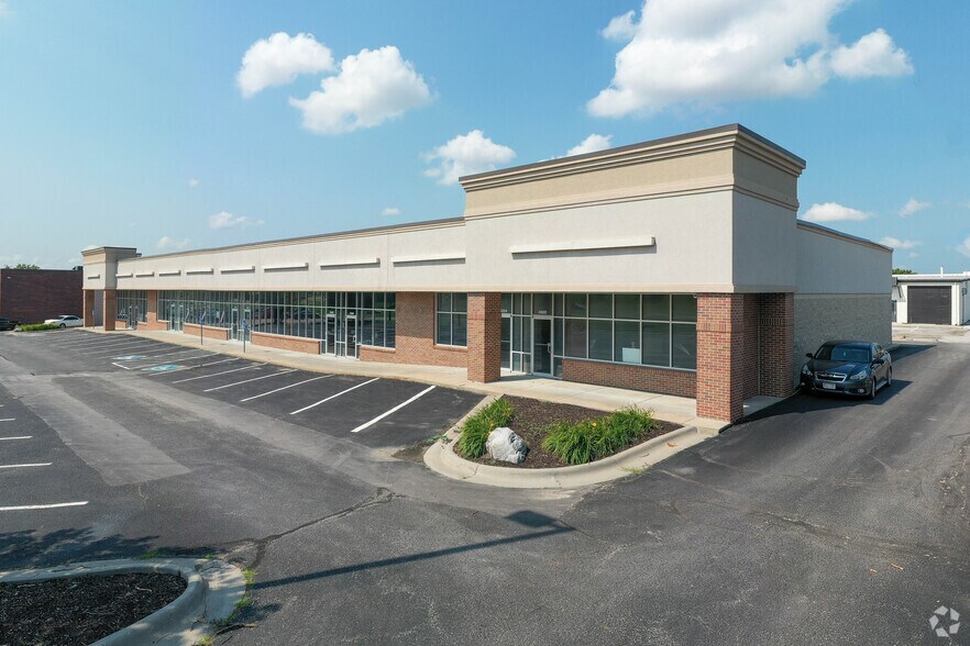 4502-4522 S 132nd St, Omaha, NE à louer - Photo de l’immeuble – Image 2 sur 4