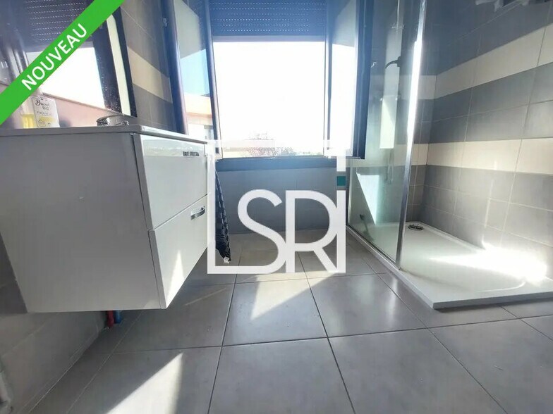 Bureau dans Cébazat à louer - Photo de l’immeuble – Image 3 sur 32