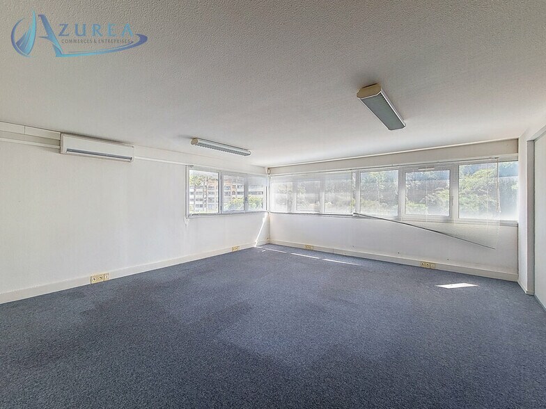 Bureau dans Nice à louer - Photo de l’immeuble – Image 3 sur 8