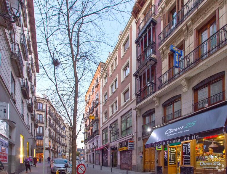 Bureau dans Madrid, Madrid à vendre - Photo principale – Image 1 sur 1