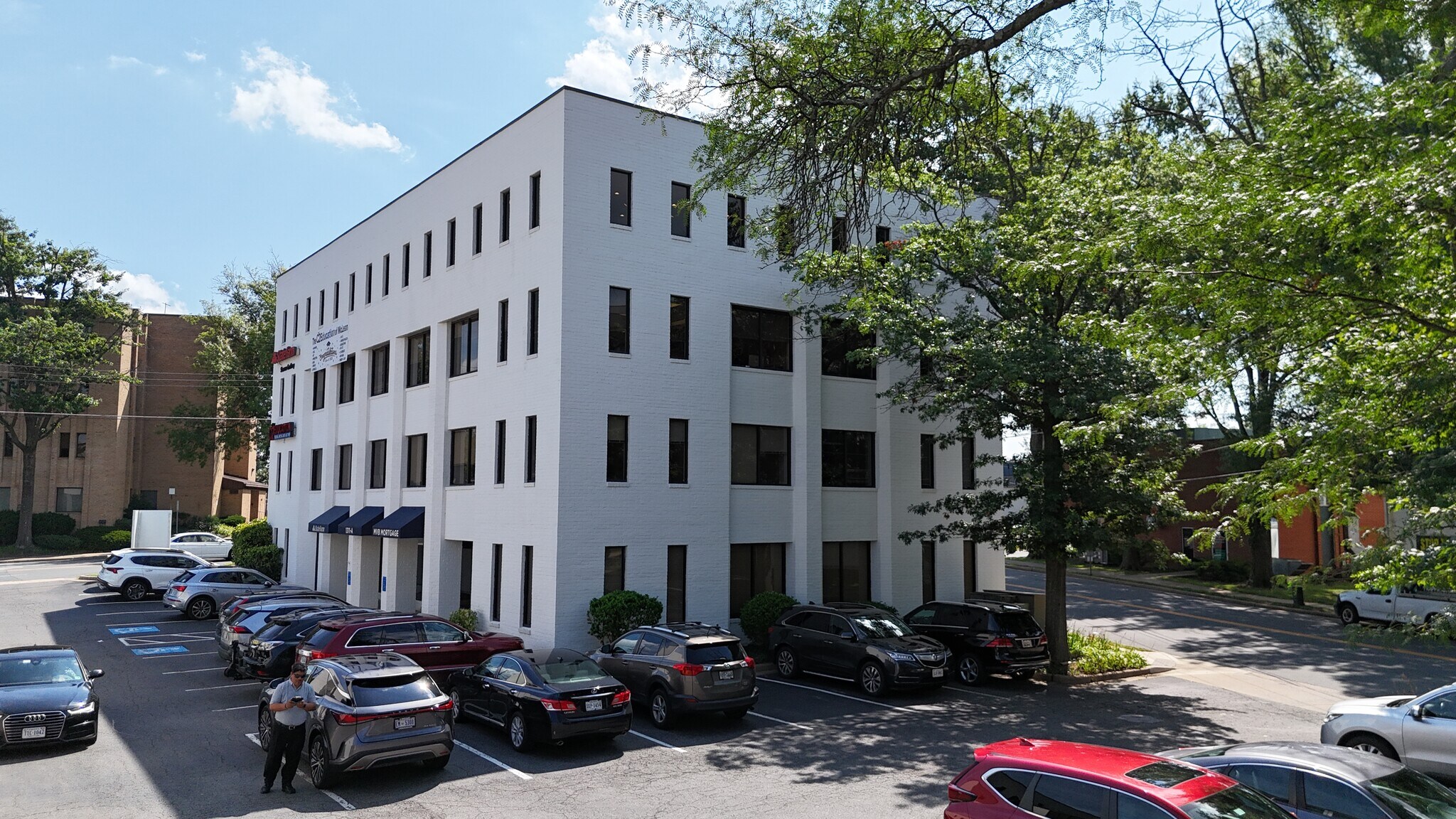 1311 Dolley Madison Blvd, McLean, VA à louer Photo de l’immeuble– Image 1 sur 14