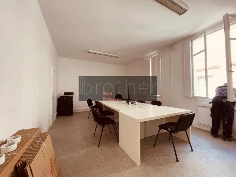 Bureau dans Bordeaux à louer - Photo de l’immeuble – Image 1 sur 1