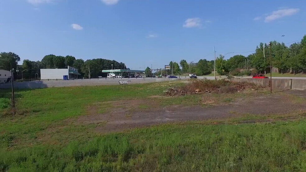 2149, East Point, GA à vendre - Vidéo sur l’annonce professionnelle – Image 2 sur 14