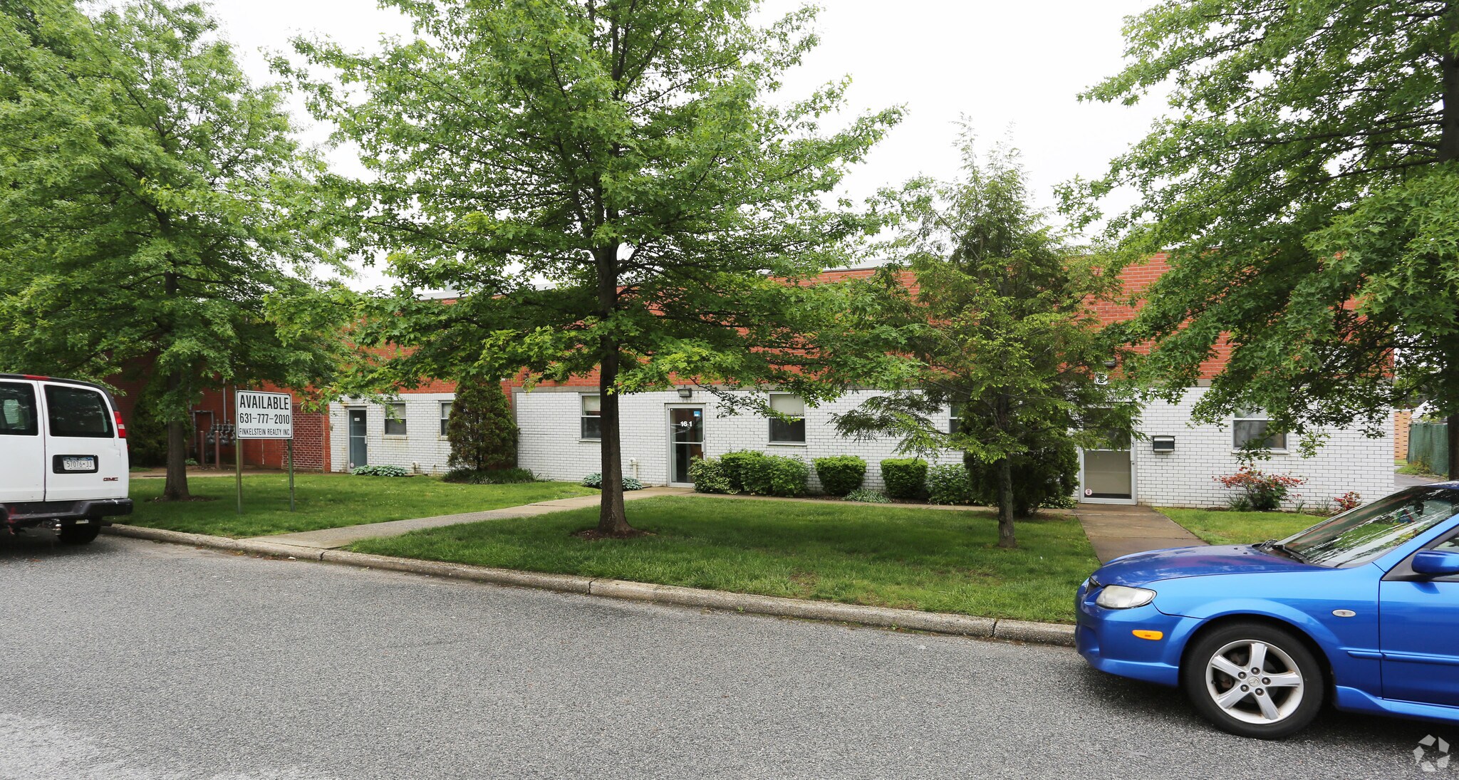 159-165 Verdi St, Farmingdale, NY à louer Photo principale– Image 1 sur 8
