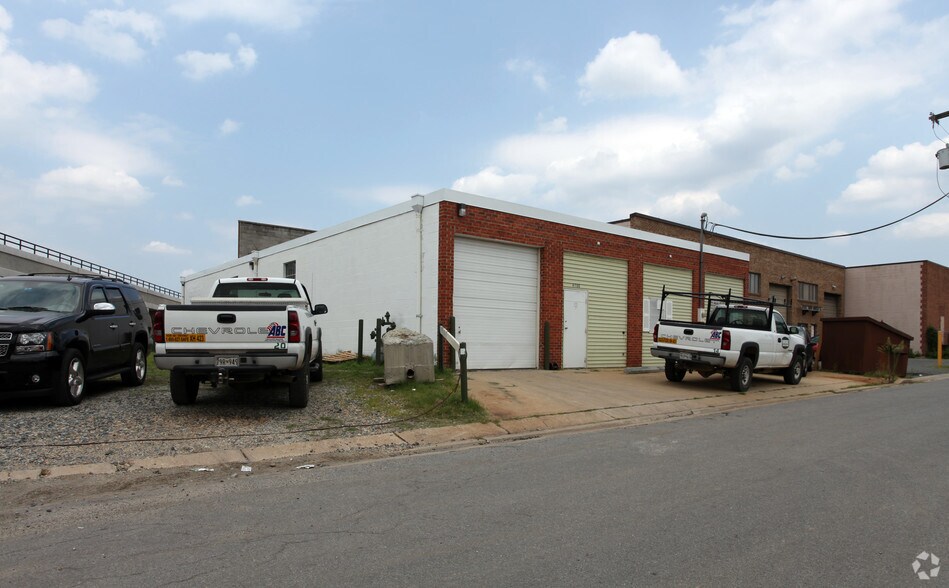 4700 Varnum St, Bladensburg, MD à vendre - Photo principale – Image 1 sur 8