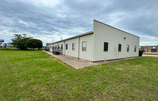 2462 E Long Ave, Fort Worth, TX à vendre - Photo de l’immeuble – Image 3 sur 3