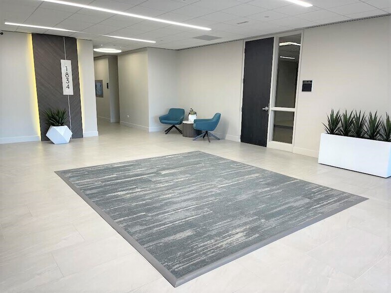 1834 Walden Office Sq, Schaumburg, IL à louer - Photo de l’immeuble – Image 3 sur 9