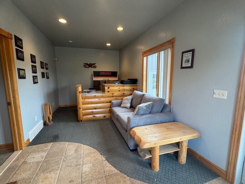 125 W West Branch Rd, Prudenville, MI à vendre - Photo de l’immeuble – Image 3 sur 14