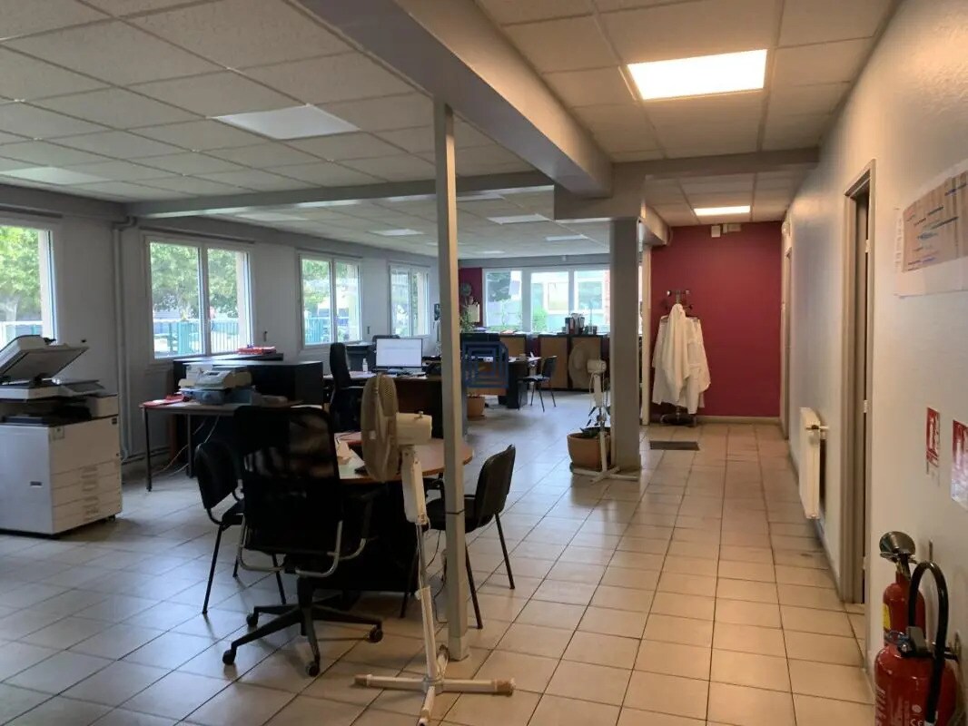 Industriel/Logistique dans Vitry-sur-Seine à vendre Photo intérieure– Image 1 sur 5